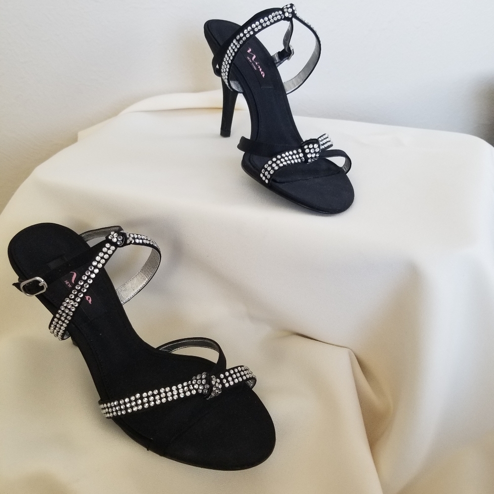 Black strappt6heels with rhinestones